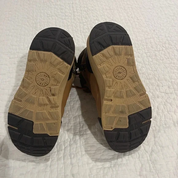 Ugg Brown and Black Lace-Up Boots - Picture 3 of 5